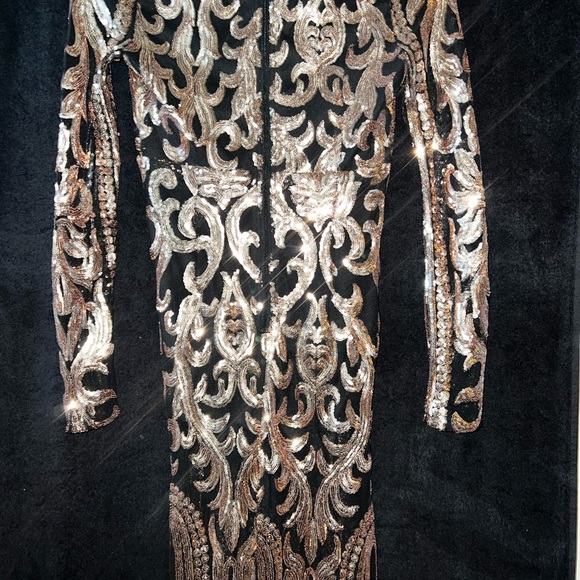 Rose gold and black long sleeve maxi dress - Picture 5 of 6